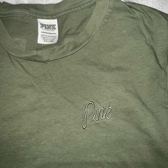 Pink Vs shirt - Picture 3 of 3